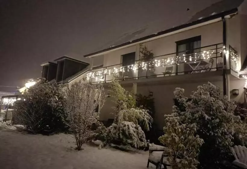 Le Balcon Des Cimes B&b