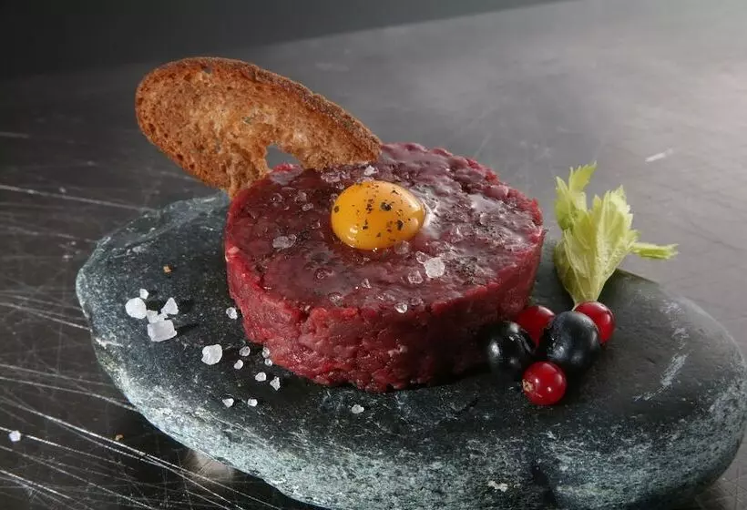 ホテル Albergo Edelweiss   Larespa