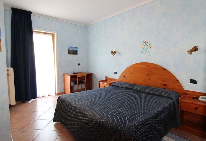 فندق Albergo Edelweiss Larespa