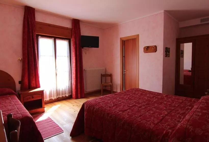 ホテル Albergo Edelweiss   Larespa