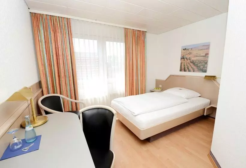 Hotelli Altbacher Hof