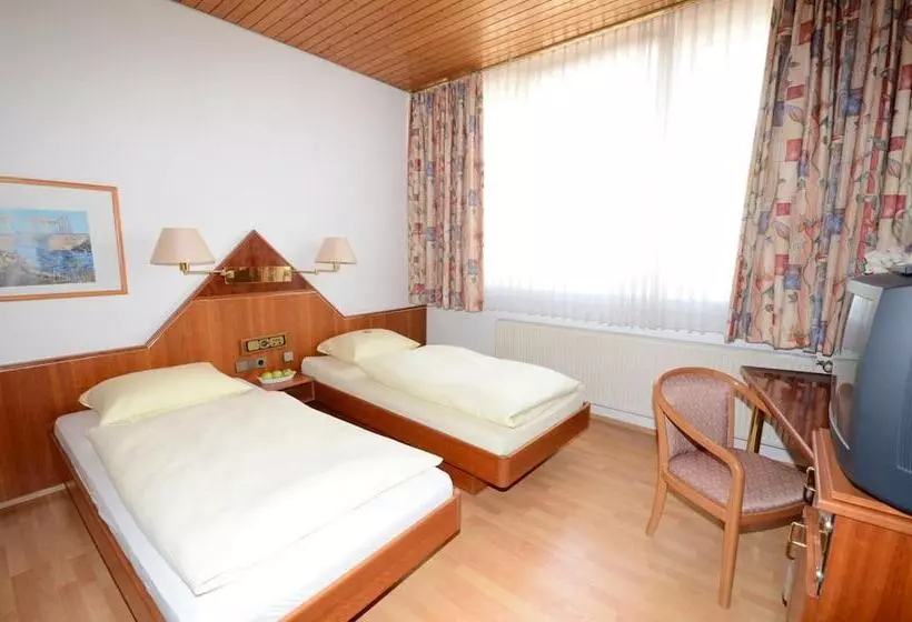 Hotelli Altbacher Hof