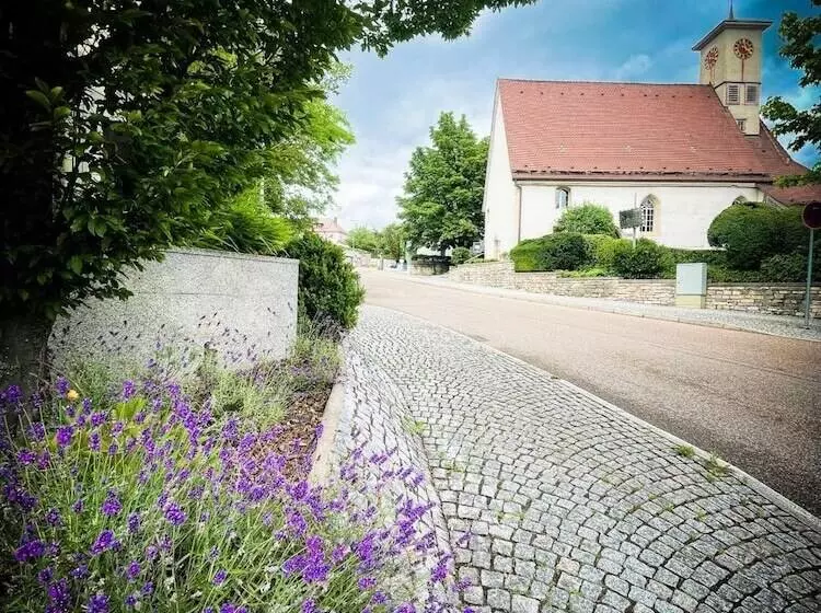 Hotelli Altbacher Hof