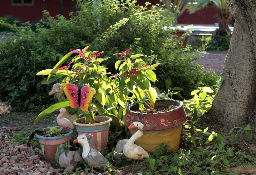 Hotel De Campo El Rebenque