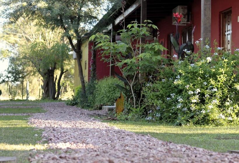Hotel De Campo El Rebenque