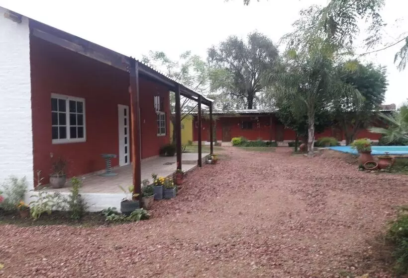 Hotelli De Campo El Rebenque