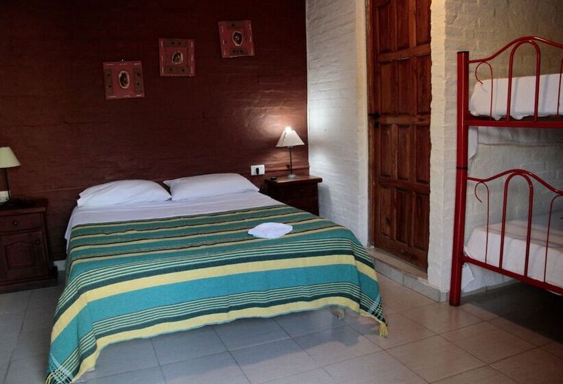 Hotel De Campo El Rebenque