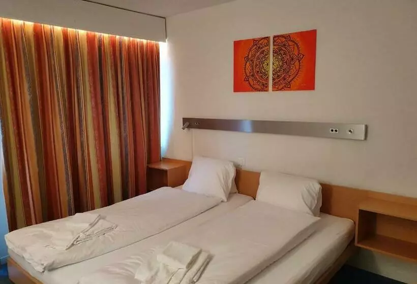 Hotelli Erlebnisland Grizzlybar