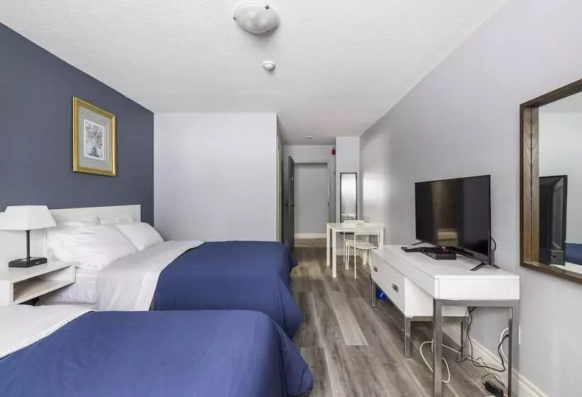 Hotelli Lakeside Inn