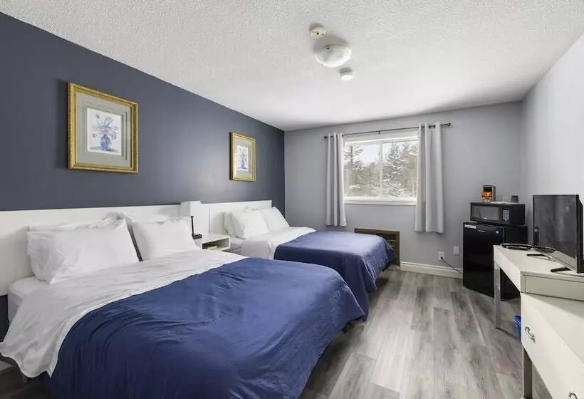 Hotelli Lakeside Inn