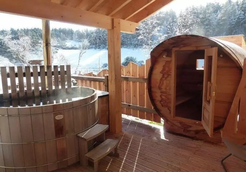 ホテル Logis Hôtels Les Granges De Bigose