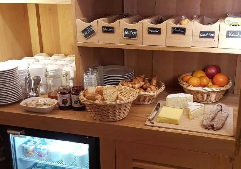 ホテル Logis Hôtels Les Granges De Bigose