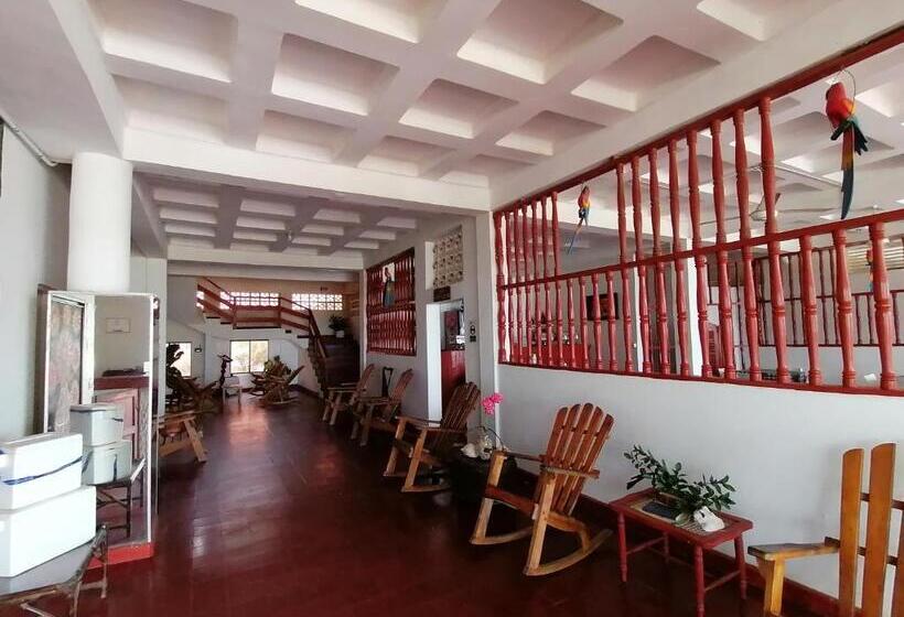 Hotell Montecarlo Beach