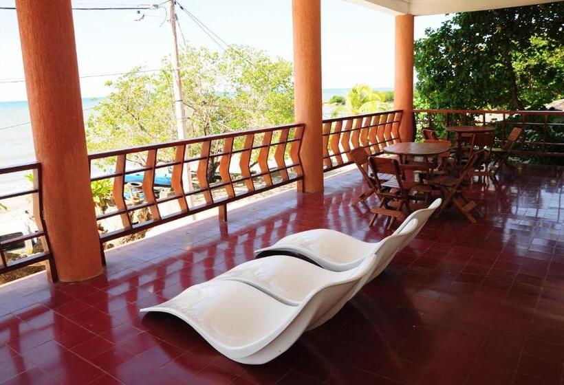 Hotell Montecarlo Beach