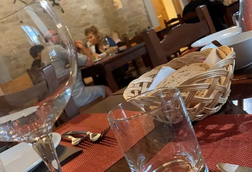 田舎風ホテル Agriturismo Campo Rosso
