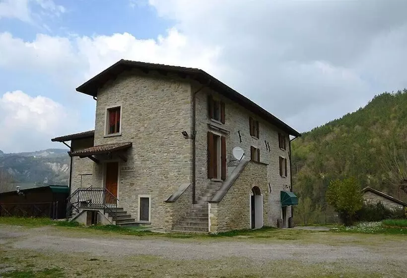 田舎風ホテル Agriturismo Campo Rosso