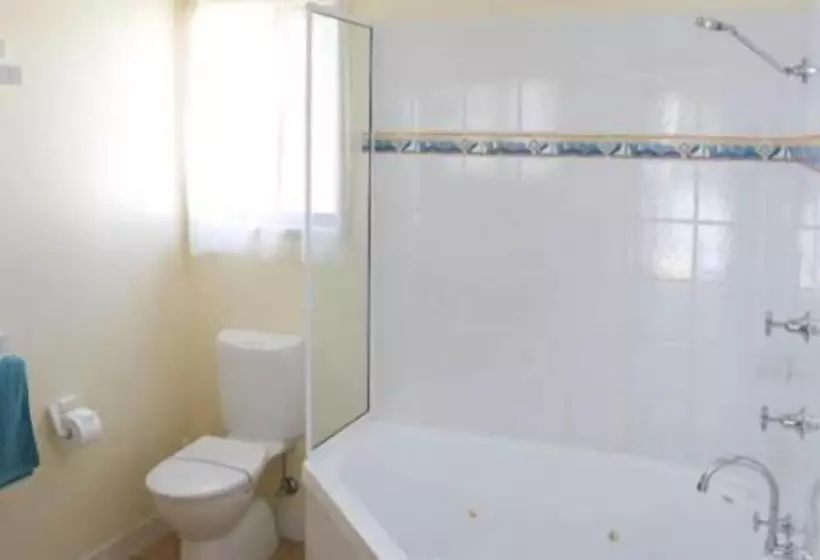 Hotelli Tuross Lakeside Tourist Park