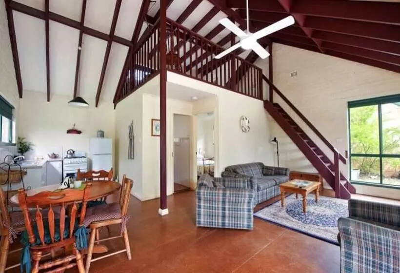 Kurrajong Trails And Cottages