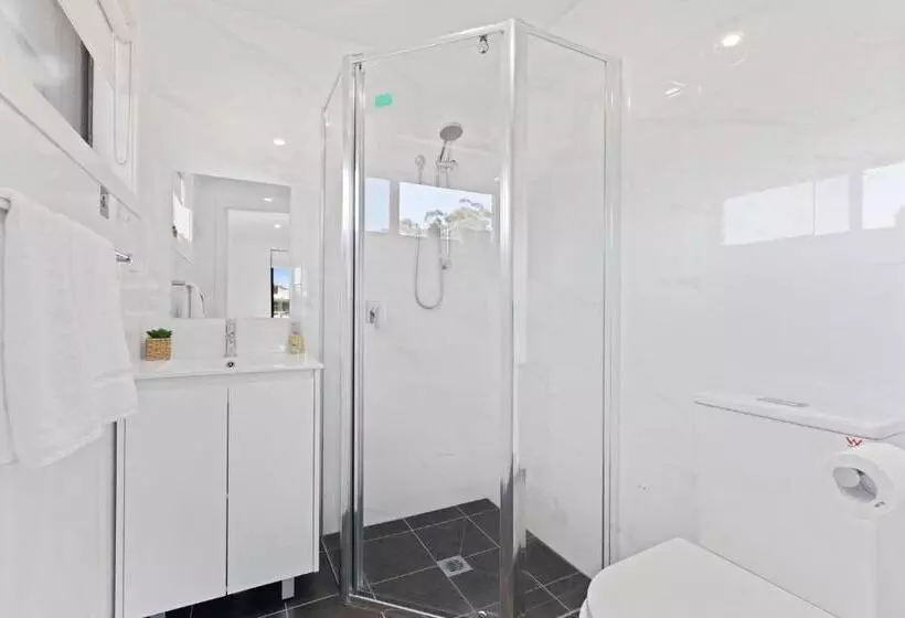 Lemon Tree Passage Motel