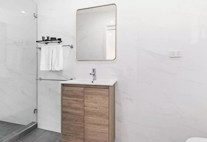 Lemon Tree Passage Motel