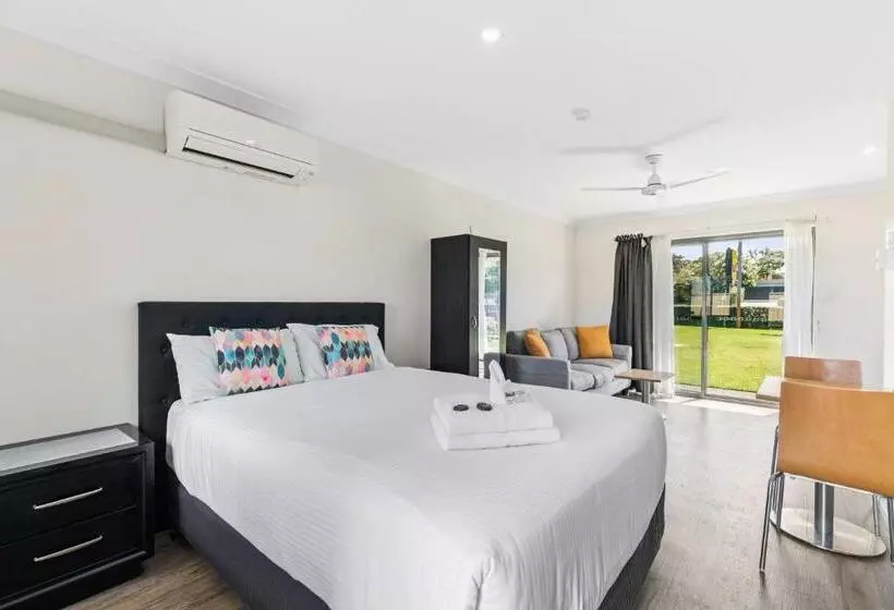 Lemon Tree Passage Motel