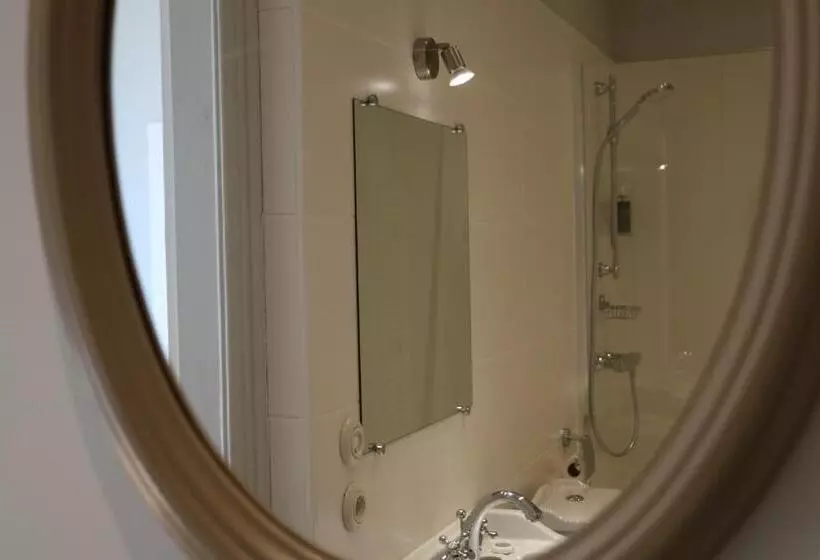 Majatalo Château Haute Roche