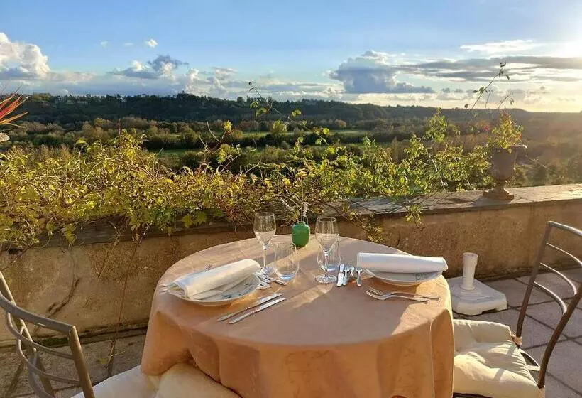 Majatalo Château Haute Roche