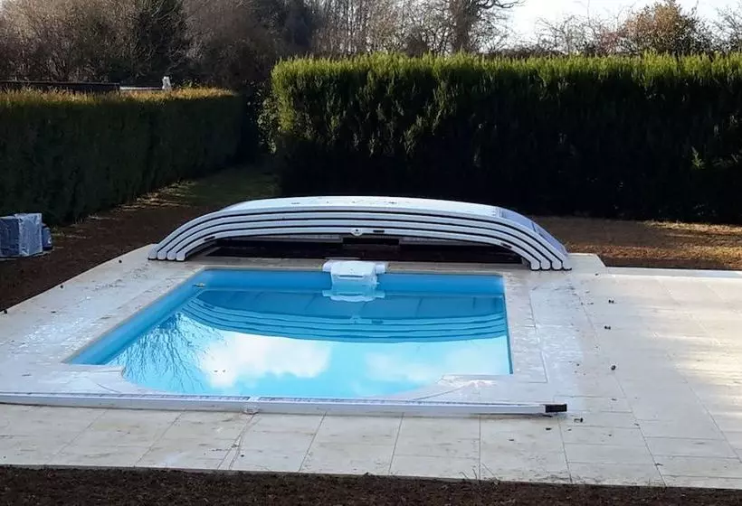 Majatalo Domaine De La Petite Salamandre