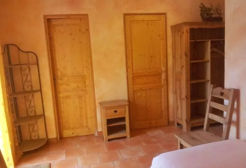 Majatalo L Asphodele