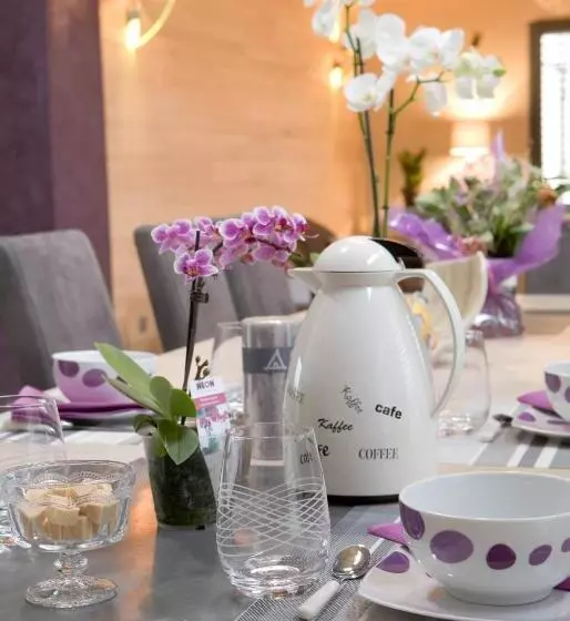 Majatalo Ome Sweet Home