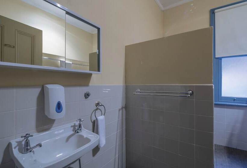 膳宿费 Yarrangobilly Caves House