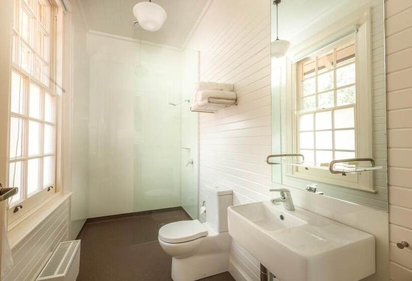 膳宿费 Yarrangobilly Caves House