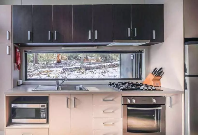 ペンション Yarrangobilly Caves House