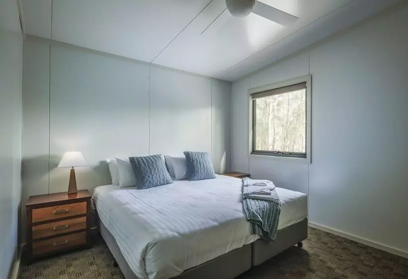 ペンション Yarrangobilly Caves House