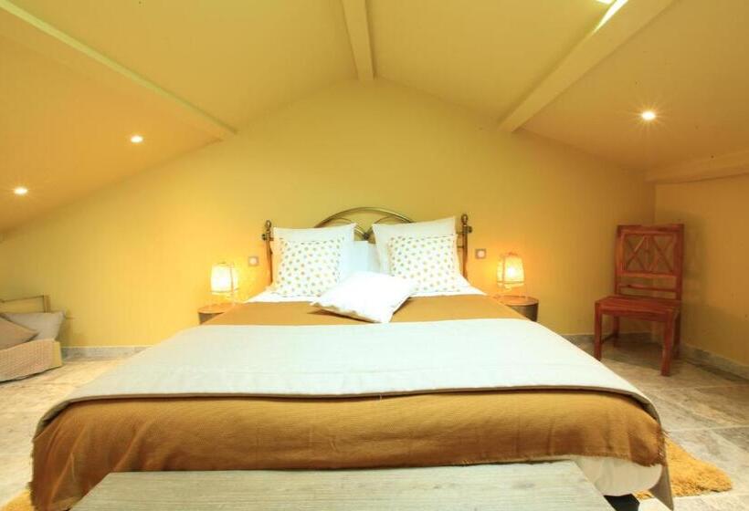 تختخواب و صبحانه Chambres D Hôtes Les Ormes