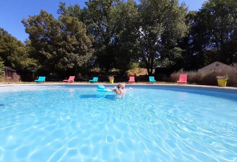 مبيت وإفطار Le Mas Des 3 Anes