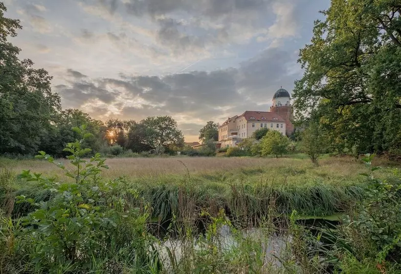 ホテル Ahead Burg