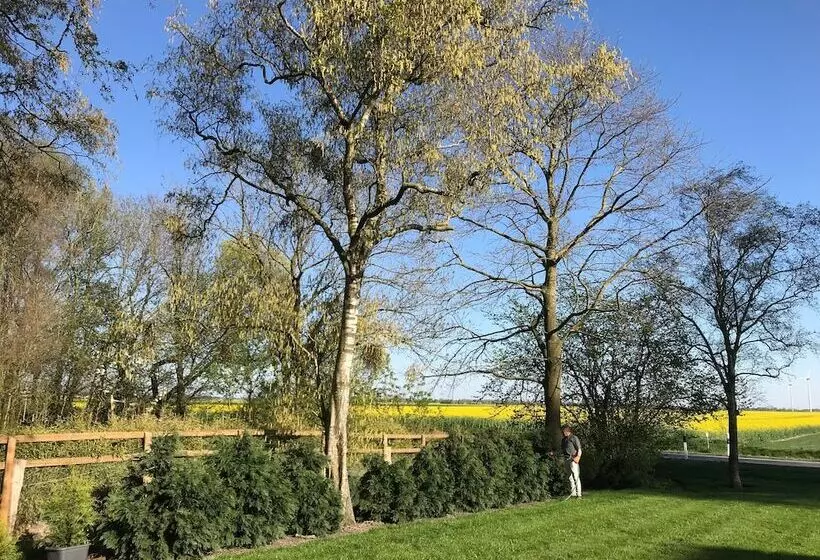 ホテル Apartment Panorama 1 Near Airport