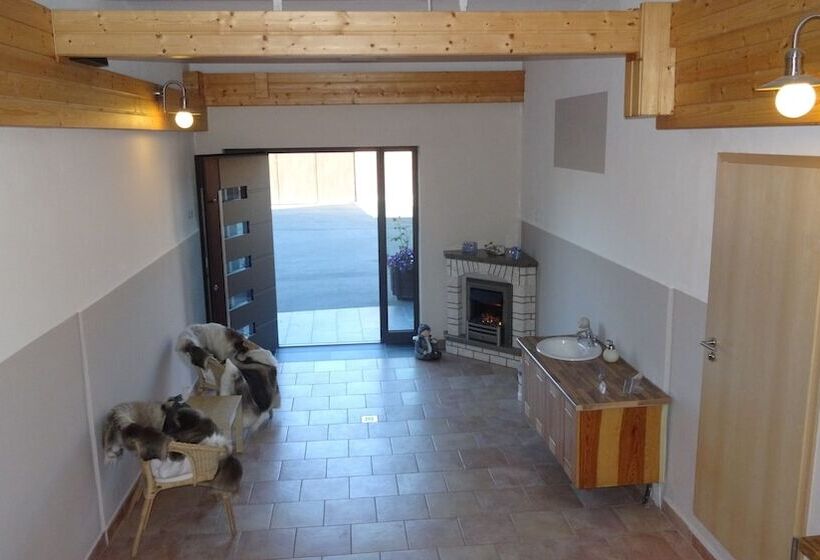 בית מלון כפרי Apartment Panorama 1 Near Airport