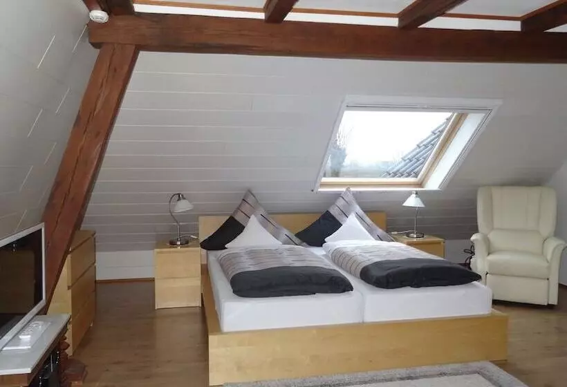 ホテル Apartment Panorama 1 Near Airport