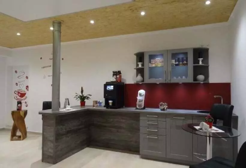 ホテル Apartment Panorama 1 Near Airport