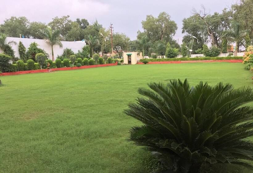 فندق Aryan Inn Lalitpur