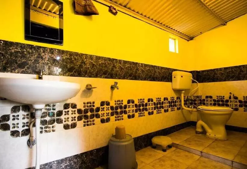 Hotelli Camp Mehi Nature Resort