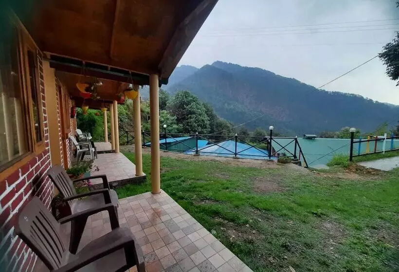 Hotelli Camp Mehi Nature Resort