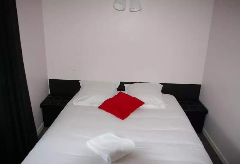 ホテル Hôtel Des Voyageurs
