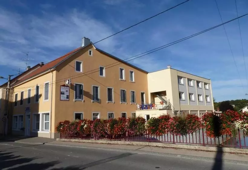 Hotelli Pension Les Bords Du Rupt