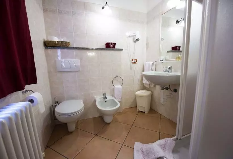 Maaseutuhotelli Agriturismo Lou Rosé