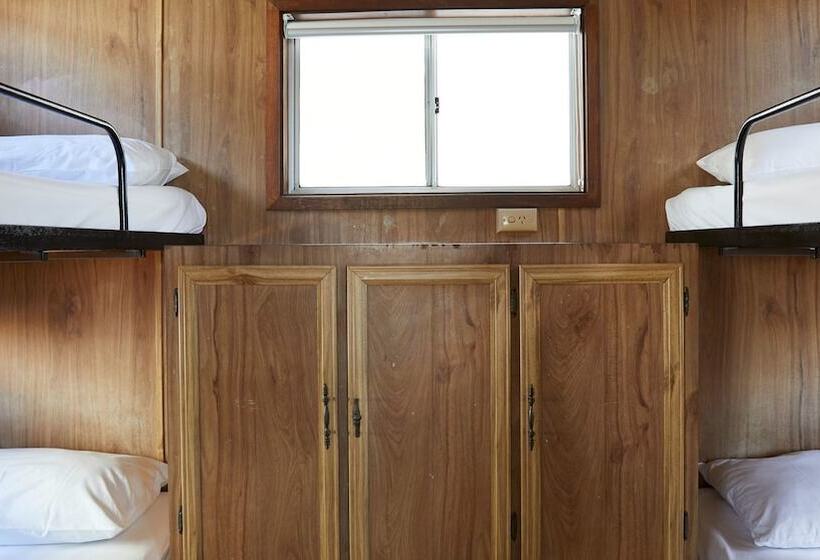 Отель Stuarts Point Holiday Park