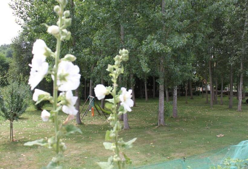 פנסיון La Bastide Du Roy