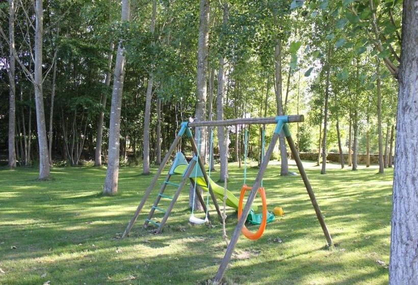 פנסיון La Bastide Du Roy